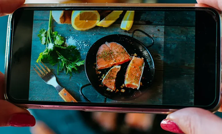 Clean Eating Trends on Instagram: The Hidden Impact on Body Satisfaction